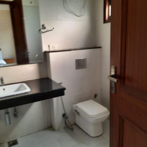 Oyo 74401 Aster Garden Suites Delhi  Exteriör bild