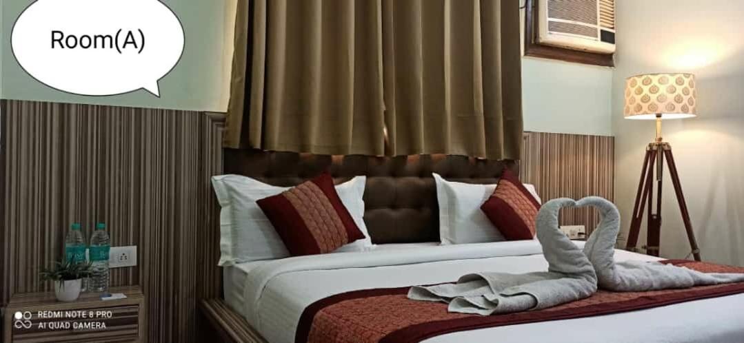 Oyo 74401 Aster Garden Suites Delhi  Exteriör bild